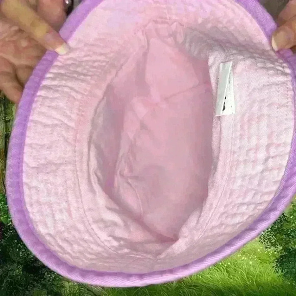 KIDS Hello Kitty Sanrio Bucket Hat Size 4-7 - Picture 3 of 6